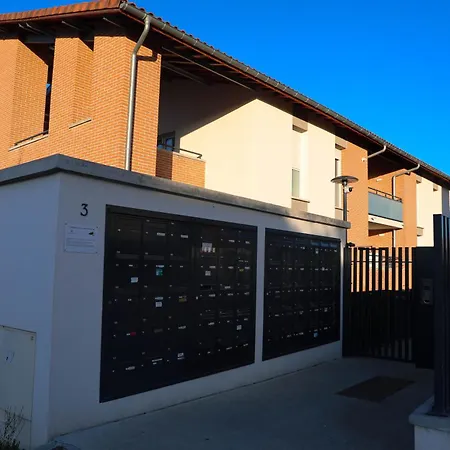 Havre De Paix Pres De Toulouse Parking Inclus شقة *